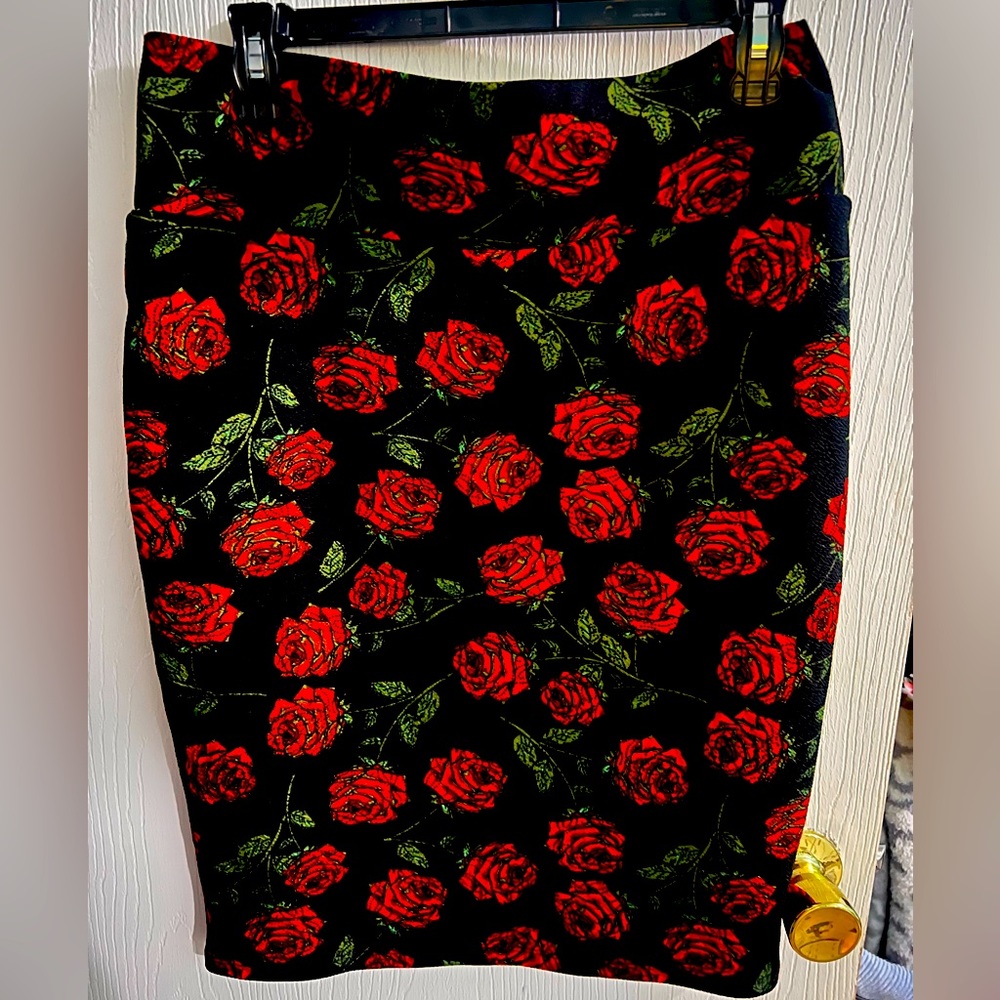 Rose pencil skirt